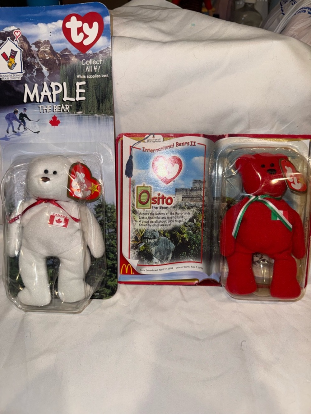 McDonald's International Bears 1999 Maple Bear and 2000 Osito the Bear